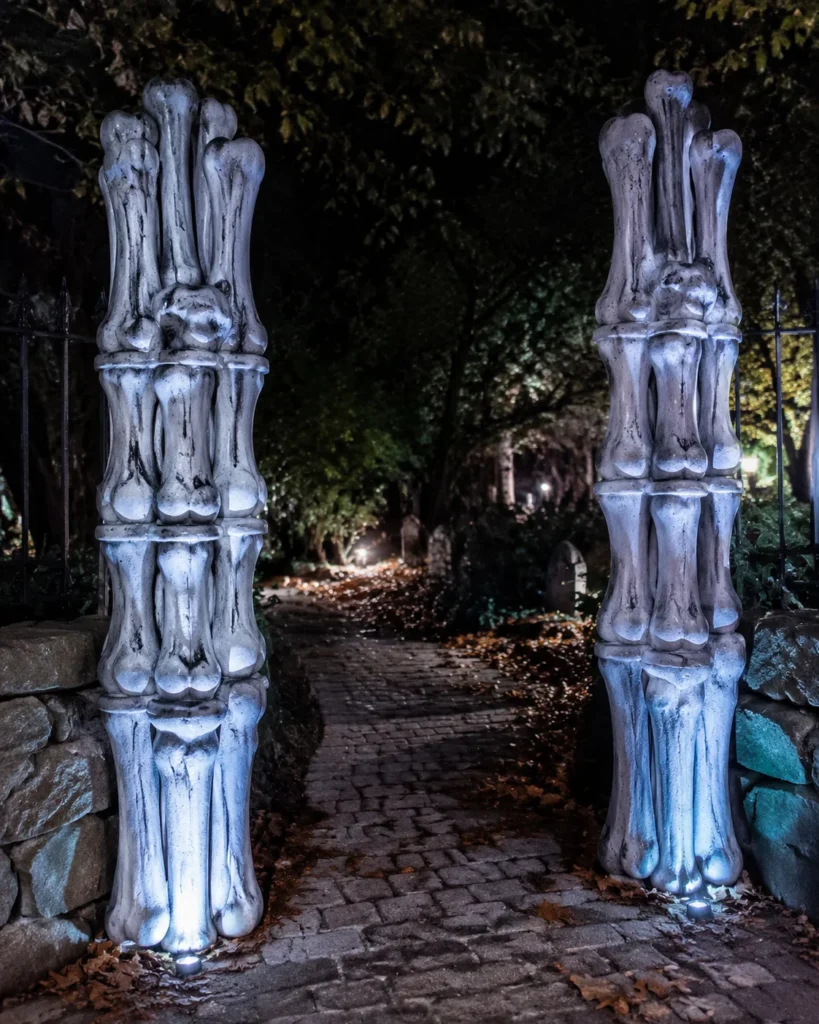 Creepy Skeleton Bone Pillars